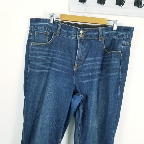 SOLD 💯 - Picture 5 of 11